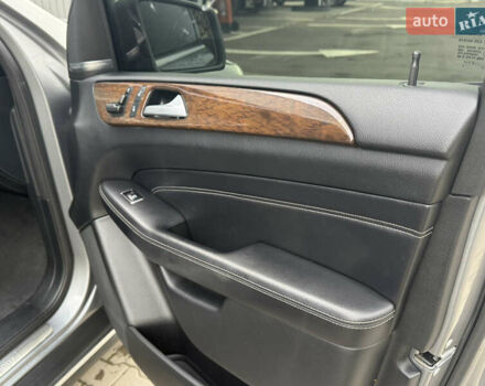 Серый Мерседес М-Класс, объемом двигателя 2.99 л и пробегом 240 тыс. км за 20800 $, фото 23 на Automoto.ua