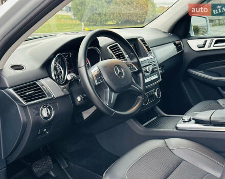 Серый Мерседес М-Класс, объемом двигателя 2.2 л и пробегом 102 тыс. км за 26500 $, фото 11 на Automoto.ua