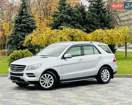 Серый Мерседес М-Класс, объемом двигателя 2.2 л и пробегом 102 тыс. км за 26500 $, фото 5 на Automoto.ua