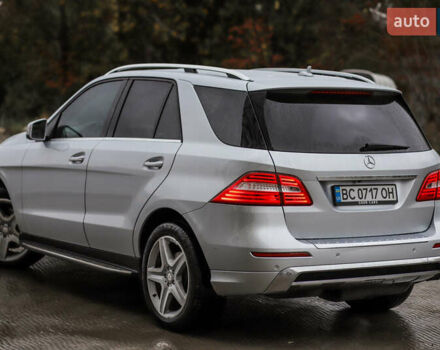 Серый Мерседес М-Класс, объемом двигателя 2.14 л и пробегом 170 тыс. км за 23999 $, фото 12 на Automoto.ua