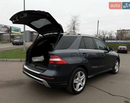 Сірий Мерседес М-Клас, об'ємом двигуна 2.99 л та пробігом 206 тис. км за 21000 $, фото 28 на Automoto.ua