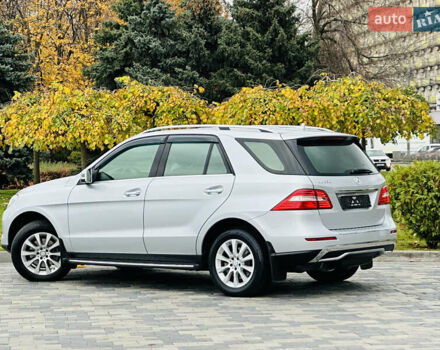 Серый Мерседес М-Класс, объемом двигателя 2.2 л и пробегом 102 тыс. км за 26500 $, фото 4 на Automoto.ua