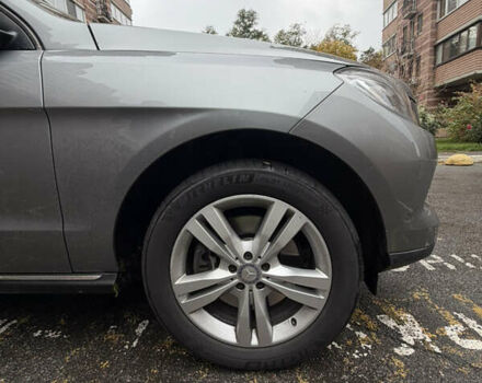 Сірий Мерседес М-Клас, об'ємом двигуна 3.5 л та пробігом 266 тис. км за 24500 $, фото 10 на Automoto.ua