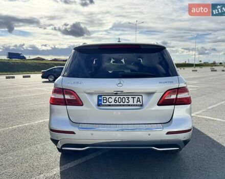 Мерседес М-Класс 2013 в Львове на Automoto.ua Серый Мерседес М-Класс, объемом двигателя 2.99 л и пробегом 188 тыс. км за 23000 $, фото 3 на Automoto.ua