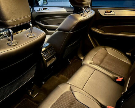 Мерседес М-Класс 2013 в Харькове на Automoto.ua Серый Мерседес М-Класс, объемом двигателя 2.14 л и пробегом 287 тыс. км за 18700 $, фото 12 на Automoto.ua