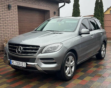 Серый Мерседес М-Класс, объемом двигателя 2.99 л и пробегом 364 тыс. км за 19999 $, фото 2 на Automoto.ua