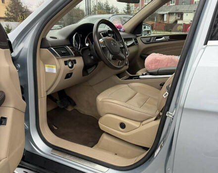 Сірий Мерседес М-Клас, об'ємом двигуна 2.99 л та пробігом 258 тис. км за 21800 $, фото 5 на Automoto.ua