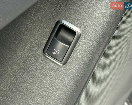 Серый Мерседес М-Класс, объемом двигателя 2.99 л и пробегом 199 тыс. км за 22900 $, фото 27 на Automoto.ua