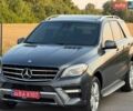 Сірий Мерседес М-Клас, об'ємом двигуна 3 л та пробігом 139 тис. км за 24999 $, фото 3 на Automoto.ua