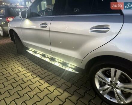 Серый Мерседес М-Класс, объемом двигателя 2.14 л и пробегом 244 тыс. км за 21500 $, фото 2 на Automoto.ua