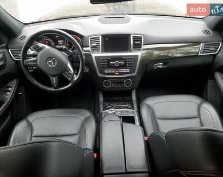 Мерседес М-Класс 2014 в Львове на Automoto.ua Серый Мерседес М-Класс, объемом двигателя 2.99 л и пробегом 202 тыс. км за 5000 $, фото 7 на Automoto.ua