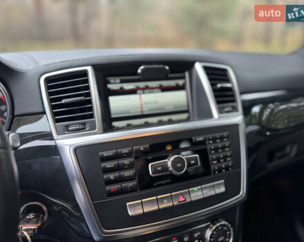 Серый Мерседес М-Класс, объемом двигателя 2.99 л и пробегом 197 тыс. км за 18500 $, фото 10 на Automoto.ua