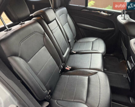 Серый Мерседес М-Класс, объемом двигателя 2.99 л и пробегом 197 тыс. км за 18500 $, фото 15 на Automoto.ua