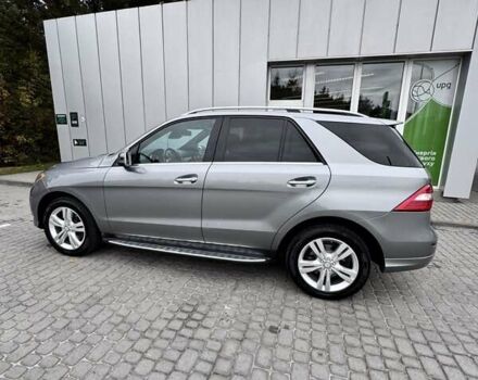 Серый Мерседес М-Класс, объемом двигателя 2.99 л и пробегом 285 тыс. км за 27500 $, фото 5 на Automoto.ua