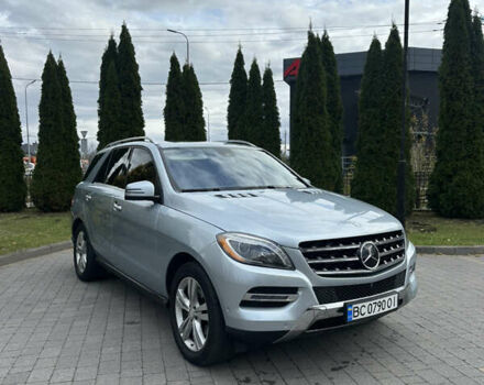 Сірий Мерседес М-Клас, об'ємом двигуна 2.14 л та пробігом 201 тис. км за 21900 $, фото 3 на Automoto.ua