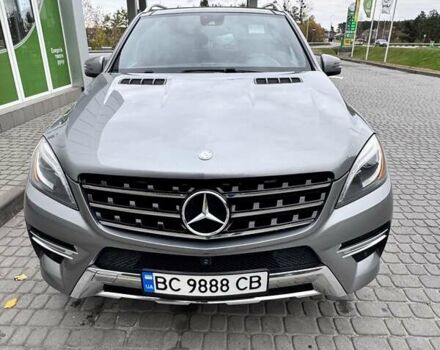 Серый Мерседес М-Класс, объемом двигателя 2.99 л и пробегом 285 тыс. км за 27500 $, фото 3 на Automoto.ua