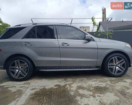 Серый Мерседес М-Класс, объемом двигателя 2.1 л и пробегом 250 тыс. км за 22000 $, фото 21 на Automoto.ua