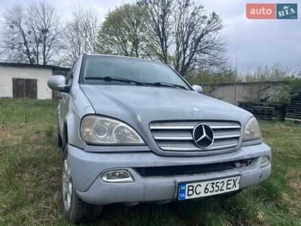 Сірий Мерседес М-Клас, об'ємом двигуна 4.27 л та пробігом 220 тис. км за 2500 $, фото 1 на Automoto.ua