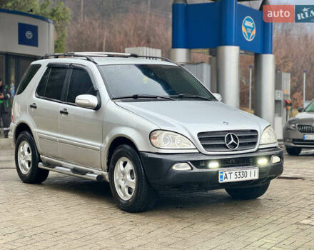 Серый Мерседес М-Класс, объемом двигателя 2.7 л и пробегом 400 тыс. км за 6800 $, фото 1 на Automoto.ua