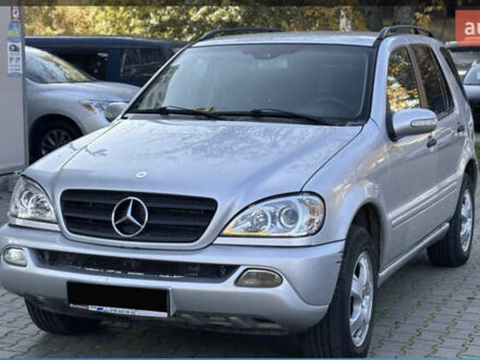 Сірий Мерседес М-Клас, об'ємом двигуна 2.7 л та пробігом 338 тис. км за 6200 $, фото 1 на Automoto.ua