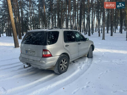 Сірий Мерседес М-Клас, об'ємом двигуна 2.69 л та пробігом 438 тис. км за 5500 $, фото 1 на Automoto.ua