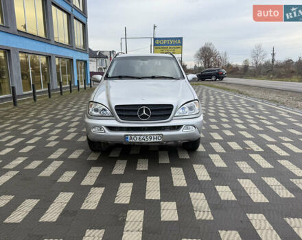 Серый Мерседес М-Класс, объемом двигателя 2.69 л и пробегом 400 тыс. км за 6300 $, фото 1 на Automoto.ua