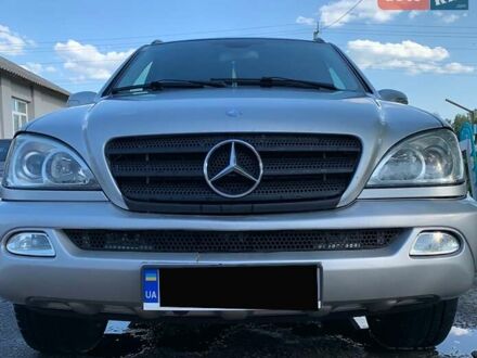 Серый Мерседес М-Класс, объемом двигателя 2.7 л и пробегом 370 тыс. км за 6100 $, фото 1 на Automoto.ua