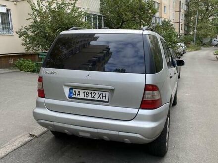 Серый Мерседес М-Класс, объемом двигателя 2.69 л и пробегом 383 тыс. км за 6800 $, фото 1 на Automoto.ua