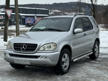 Серый Мерседес М-Класс, объемом двигателя 2.69 л и пробегом 378 тыс. км за 6500 $, фото 1 на Automoto.ua