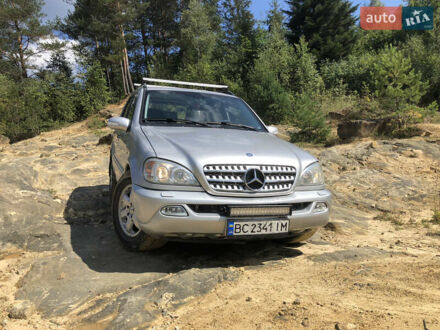 Серый Мерседес М-Класс, объемом двигателя 2.69 л и пробегом 400 тыс. км за 7300 $, фото 1 на Automoto.ua