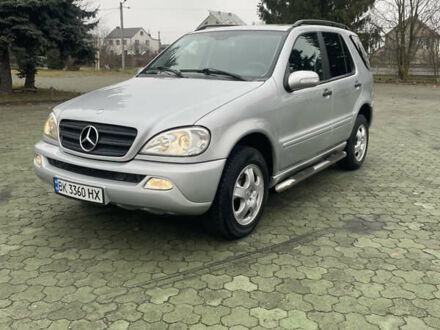 Сірий Мерседес М-Клас, об'ємом двигуна 2.69 л та пробігом 390 тис. км за 8350 $, фото 1 на Automoto.ua