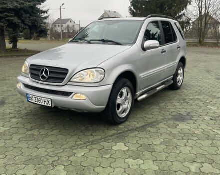 Серый Мерседес М-Класс, объемом двигателя 2.69 л и пробегом 390 тыс. км за 8350 $, фото 1 на Automoto.ua