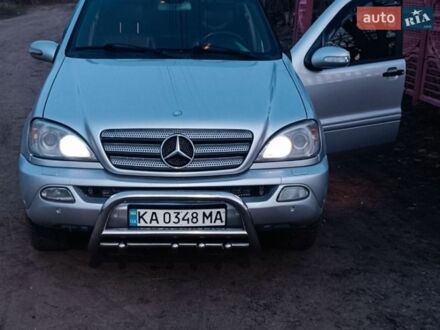 Сірий Мерседес М-Клас, об'ємом двигуна 3.7 л та пробігом 290 тис. км за 7000 $, фото 1 на Automoto.ua