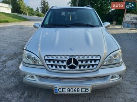 Серый Мерседес М-Класс, объемом двигателя 2.7 л и пробегом 322 тыс. км за 8600 $, фото 1 на Automoto.ua