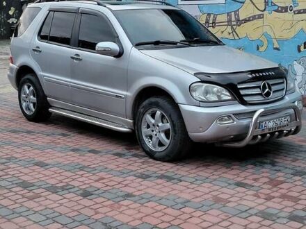 Сірий Мерседес М-Клас, об'ємом двигуна 2.7 л та пробігом 330 тис. км за 9000 $, фото 1 на Automoto.ua