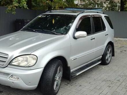 Мерседес М-Класс 2005 в Хмельницком на Automoto.ua Серый Мерседес М-Класс, объемом двигателя 2.7 л и пробегом 364 тыс. км за 8200 $, фото 1 на Automoto.ua