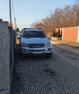 Сірий Мерседес М-Клас, об'ємом двигуна 2.99 л та пробігом 450 тис. км за 8500 $, фото 1 на Automoto.ua