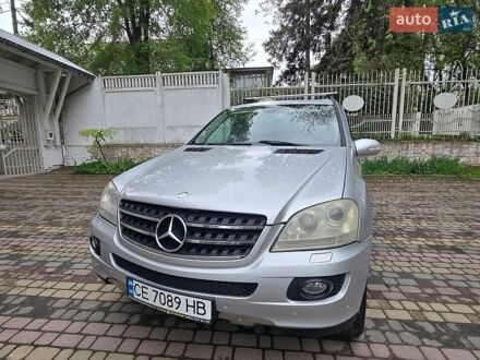Сірий Мерседес М-Клас, об'ємом двигуна 3 л та пробігом 430 тис. км за 9300 $, фото 1 на Automoto.ua