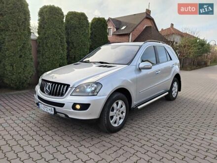 Серый Мерседес М-Класс, объемом двигателя 3 л и пробегом 265 тыс. км за 12300 $, фото 1 на Automoto.ua