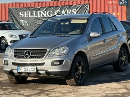 Серый Мерседес М-Класс, объемом двигателя 3 л и пробегом 399 тыс. км за 8999 $, фото 1 на Automoto.ua