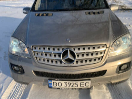 Мерседес М-Класс 2007 в Залещиках на Automoto.ua Серый Мерседес М-Класс, объемом двигателя 2.99 л и пробегом 285 тыс. км за 10000 $, фото 1 на Automoto.ua