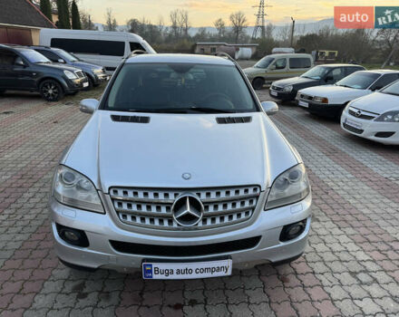 Серый Мерседес М-Класс, объемом двигателя 3 л и пробегом 260 тыс. км за 11500 $, фото 1 на Automoto.ua