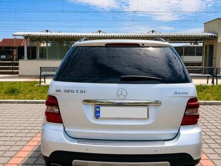 Сірий Мерседес М-Клас, об'ємом двигуна 2.99 л та пробігом 292 тис. км за 11700 $, фото 1 на Automoto.ua