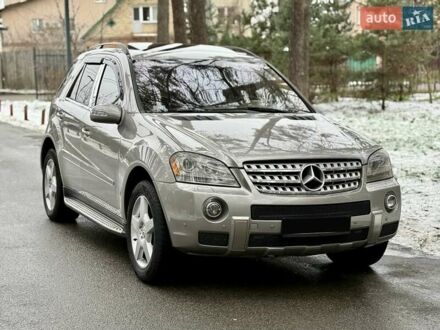 Сірий Мерседес М-Клас, об'ємом двигуна 3.5 л та пробігом 174 тис. км за 10950 $, фото 1 на Automoto.ua