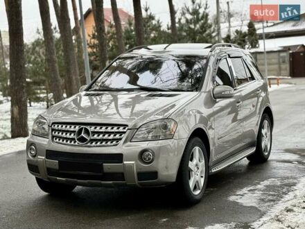 Сірий Мерседес М-Клас, об'ємом двигуна 3.5 л та пробігом 174 тис. км за 11750 $, фото 1 на Automoto.ua