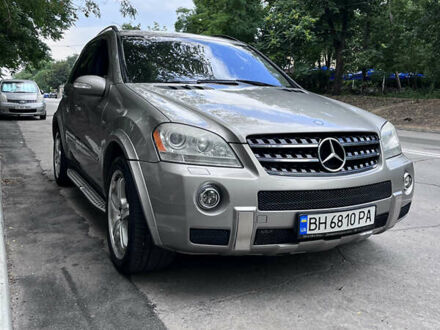 Мерседес М-Класс 2008 в Одессе на Automoto.ua Серый Мерседес М-Класс, объемом двигателя 6.21 л и пробегом 168 тыс. км за 15300 $, фото 1 на Automoto.ua