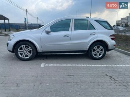 Серый Мерседес М-Класс, объемом двигателя 3.5 л и пробегом 155 тыс. км за 14500 $, фото 1 на Automoto.ua