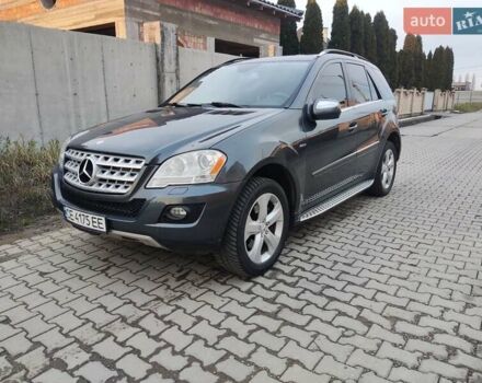 Сірий Мерседес М-Клас, об'ємом двигуна 3.01 л та пробігом 250 тис. км за 15700 $, фото 1 на Automoto.ua