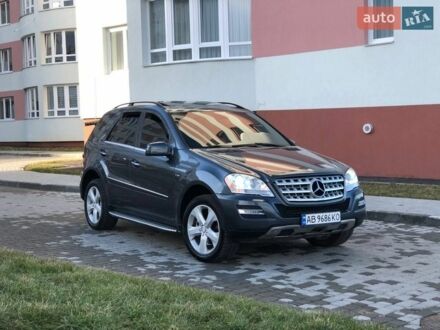 Сірий Мерседес М-Клас, об'ємом двигуна 3 л та пробігом 231 тис. км за 19800 $, фото 1 на Automoto.ua