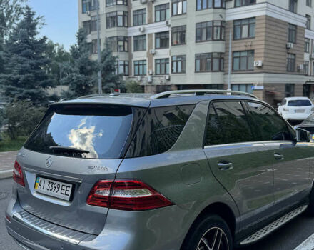 Сірий Мерседес М-Клас, об'ємом двигуна 2.14 л та пробігом 180 тис. км за 21570 $, фото 1 на Automoto.ua